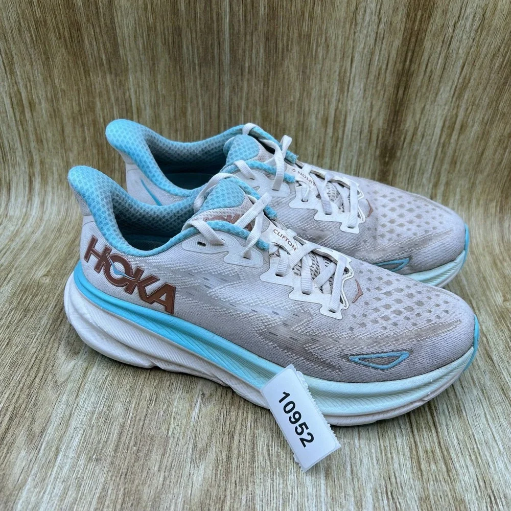 Hoka One One Clifton 9 Women's 7.5 Frost Blue White Running Shoes 1127896 FTRS